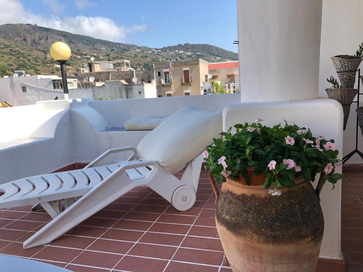 Isola - Lipari Centro Storicoヴィラ エクステリア 写真